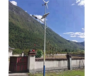 拉萨壁挂太阳能路灯生产厂家